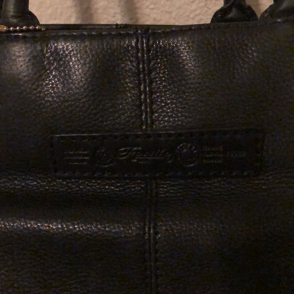 Authentic Fossil Classic satchel with strap. - Picture 2 of 7